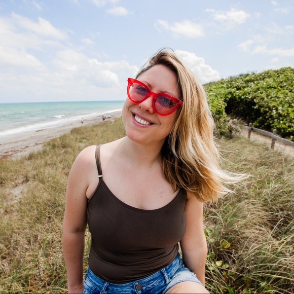 Meet your Posher, Alyisha - Picture 1 of 2